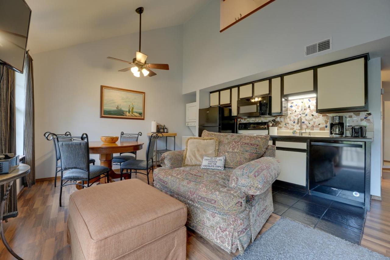 Condo With Balcony And Grill 3 Mi To Moonshine Beach! Branson Kültér fotó